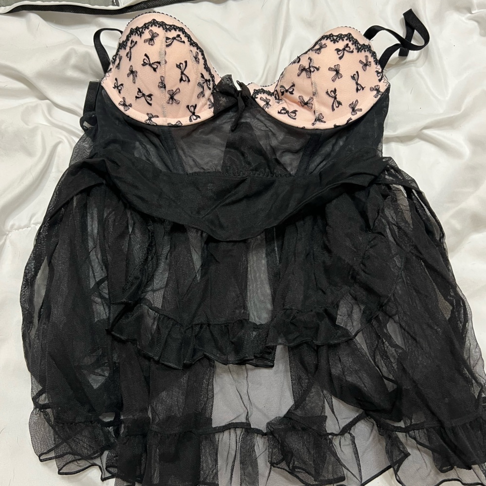 34B bow apron style VS lingerie